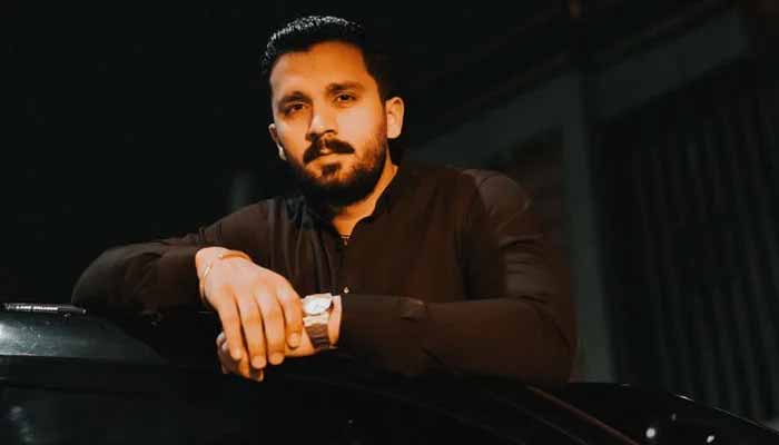 Pakistan & United Kingdom: YouTuber Rajab Butt deported from UK