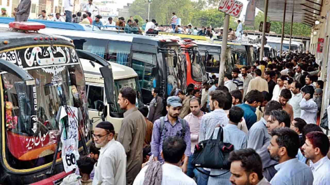 عید پر زائد کرایہ وصولی ،مریم نواز کا سخت کارروائی کا حکم